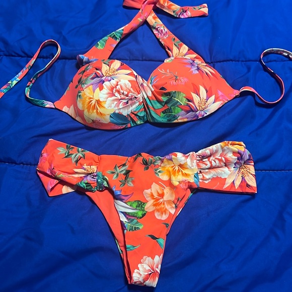 Calcedonia bikini set - Picture 1 of 3